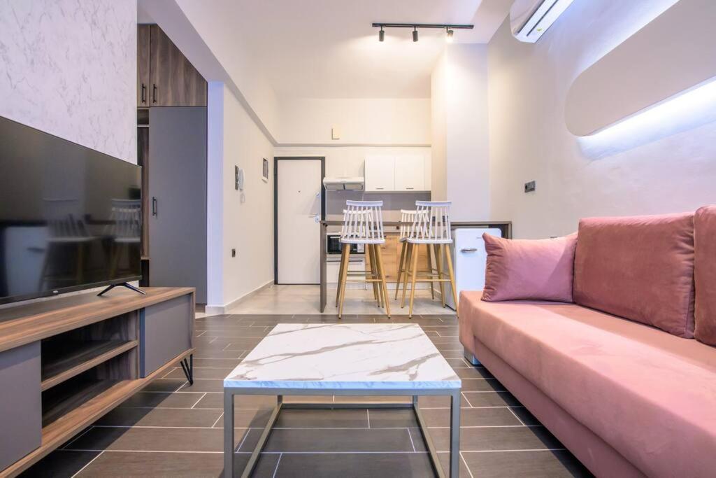 Luxury Central Apartment 4,1 Larissa Exterior photo