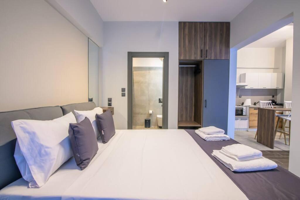 Luxury Central Apartment 4,1 Larissa Exterior photo