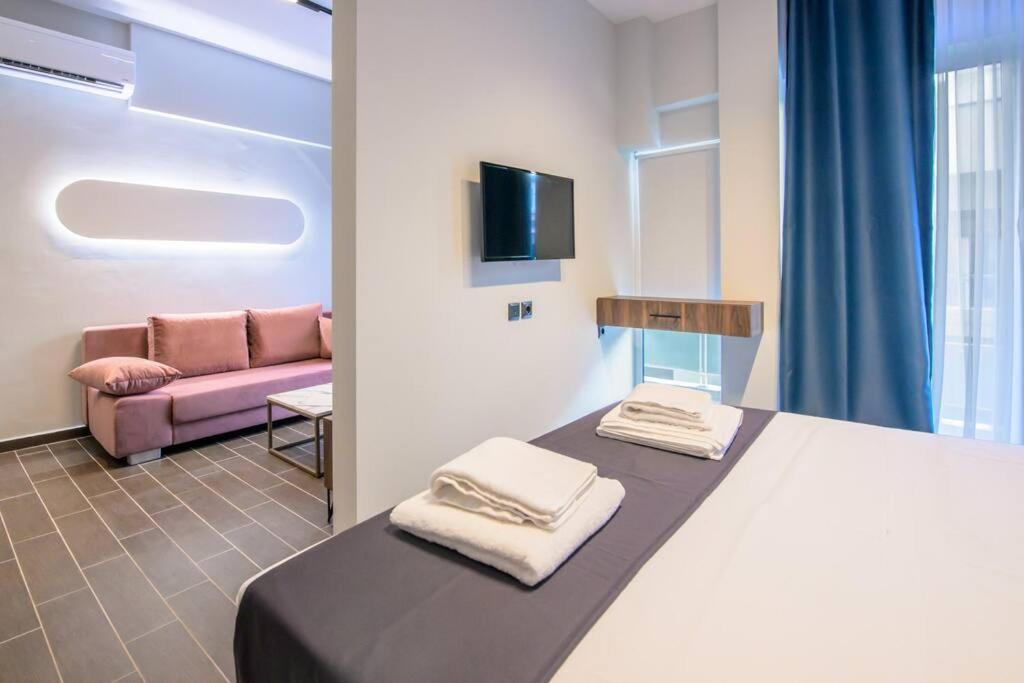 Luxury Central Apartment 4,1 Larissa Exterior photo